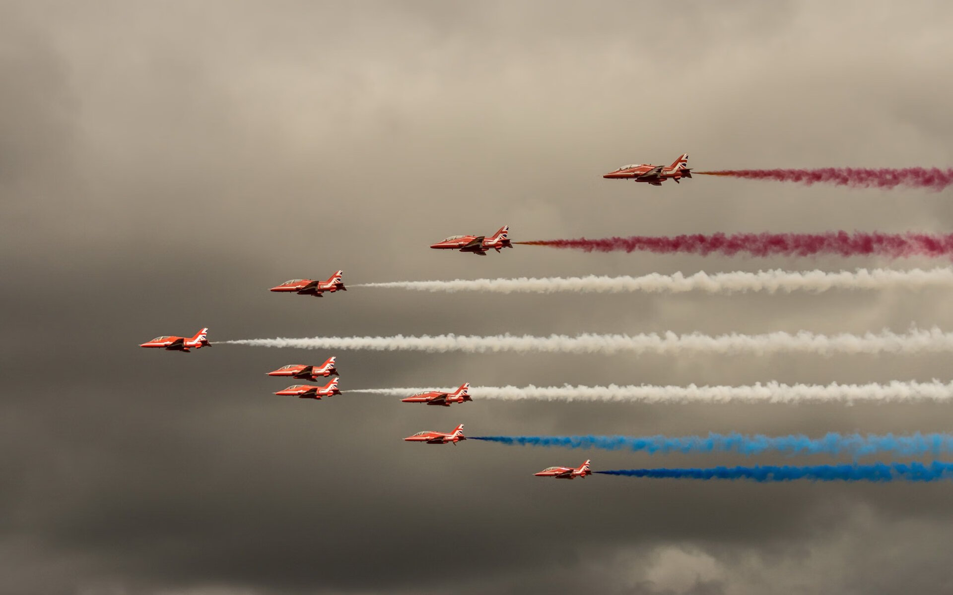 开云下载-双王退位，哈利伯顿爆发难救主，骑士以节奏掌控国王