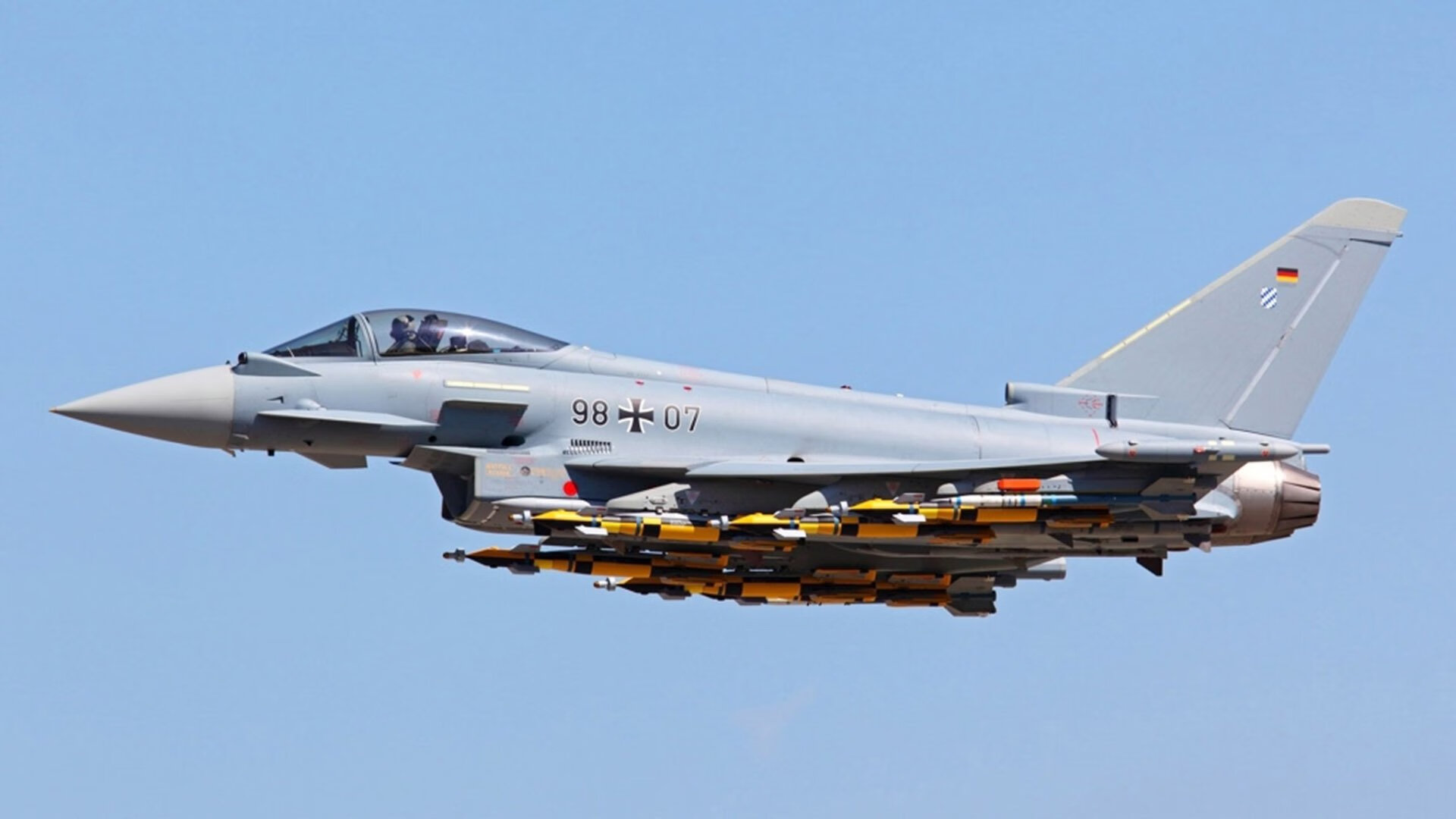 黑金权杖，凯恩如何以非典型中锋之姿掌控比赛，国际米兰战术完胜亚特兰大